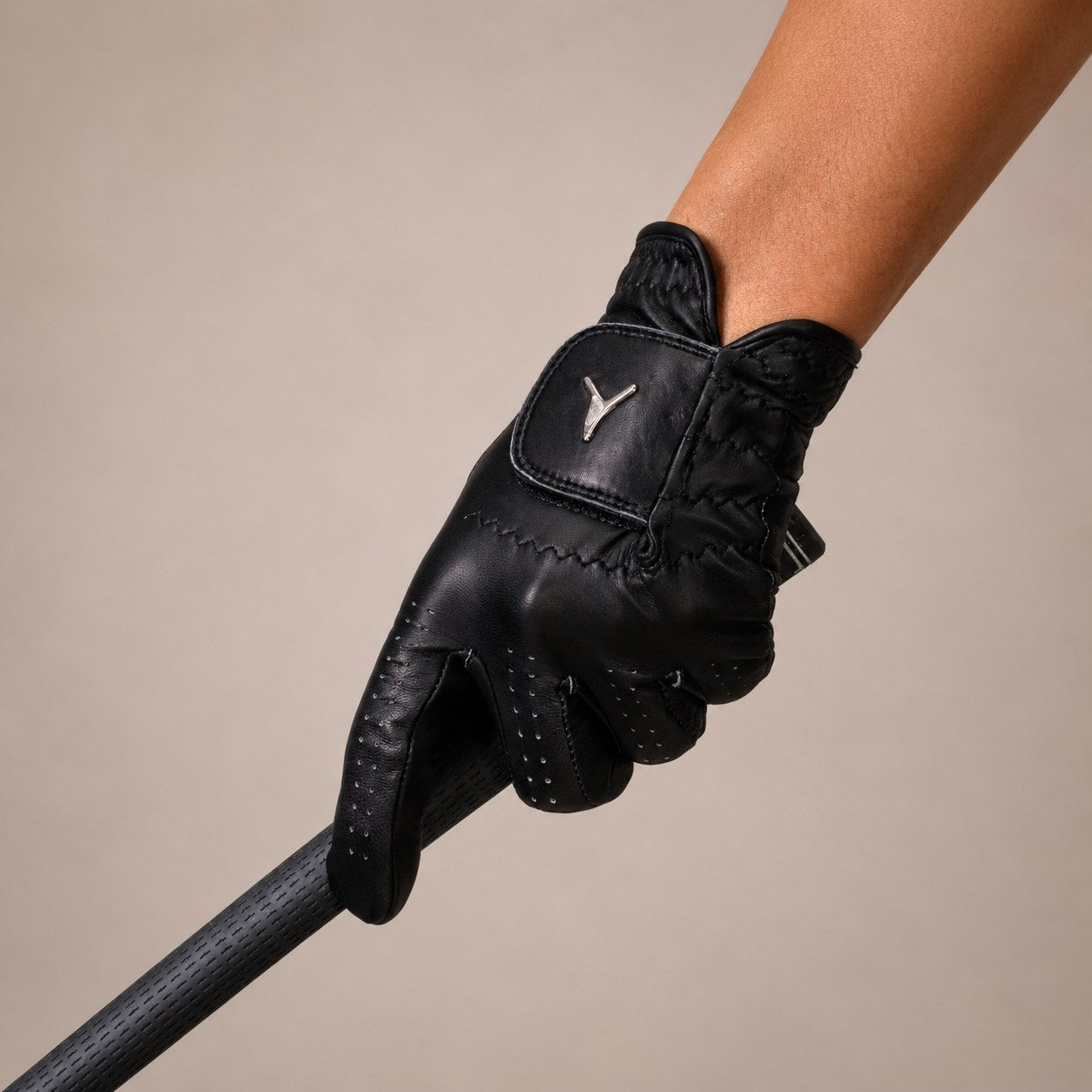 PRODUCT — Black glove